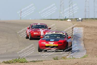 media/Apr-30-2022-CalClub SCCA (Sat) [[98b58ad398]]/Group 5/Race (Outside Grapevine)/